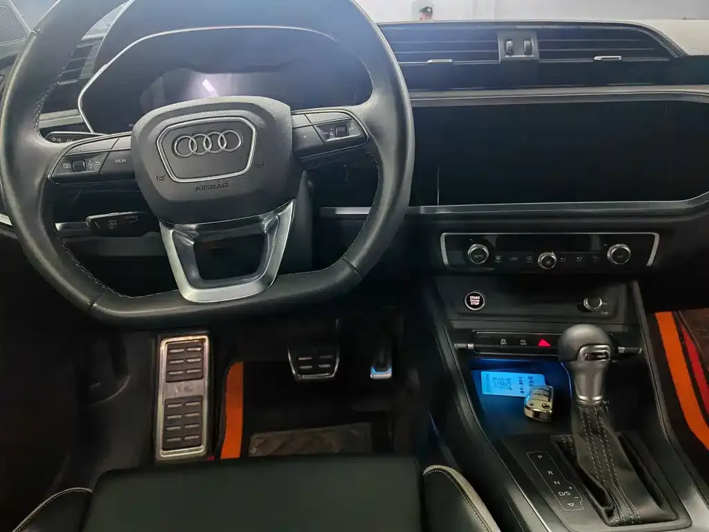 Audi Q3 — фото 5