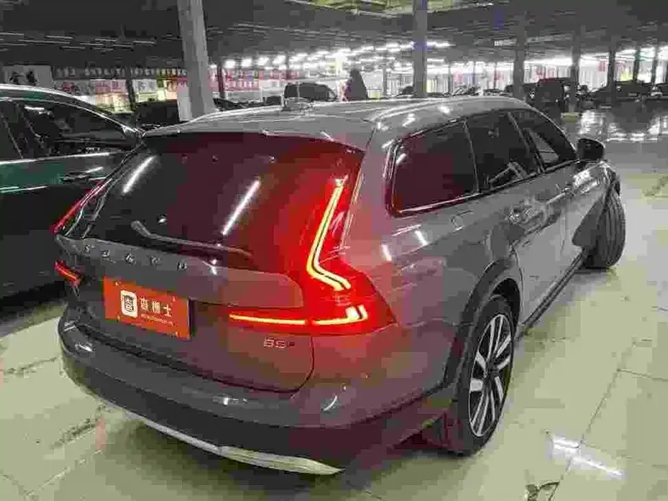 Volvo V90 — фото 2