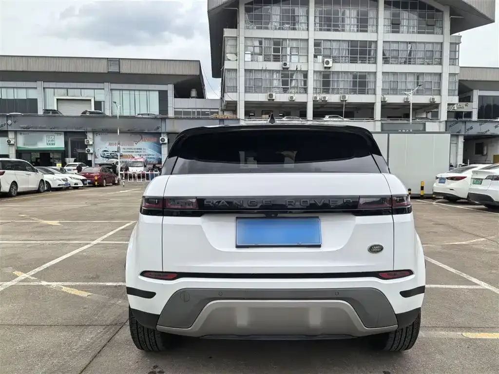 Land Rover Evoque — фото 10