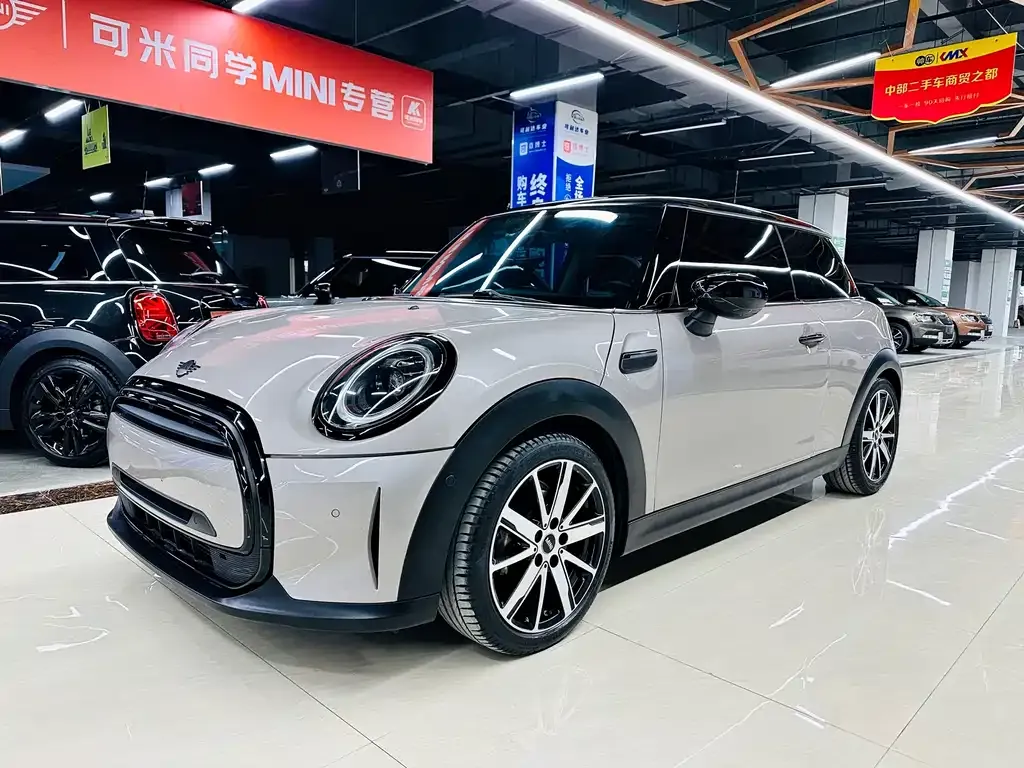 MINI Cooper (3-door) — фото 1