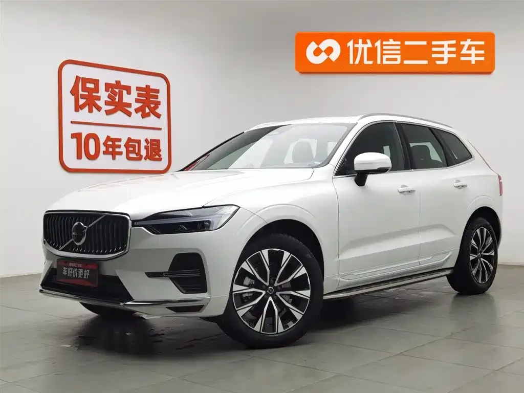 Volvo XC60 — фото 1