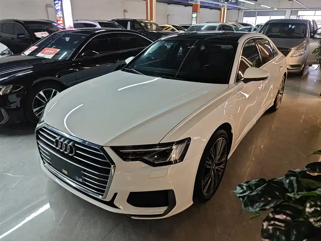 Audi A6L — фото 2
