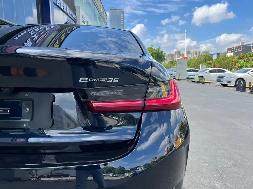 BMW i3 — фото 10