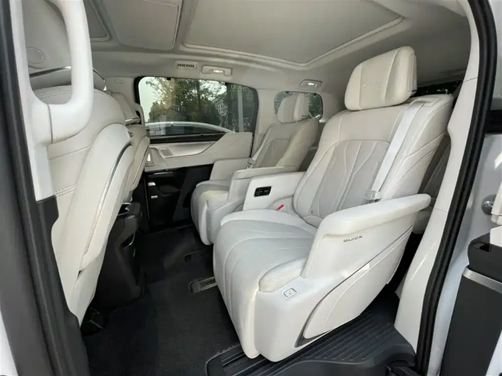 Buick GL8 Hybrid — фото 8