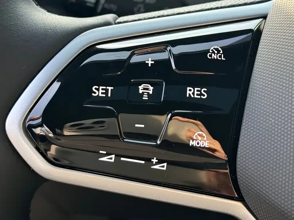 Volkswagen ID.4 X — фото 6