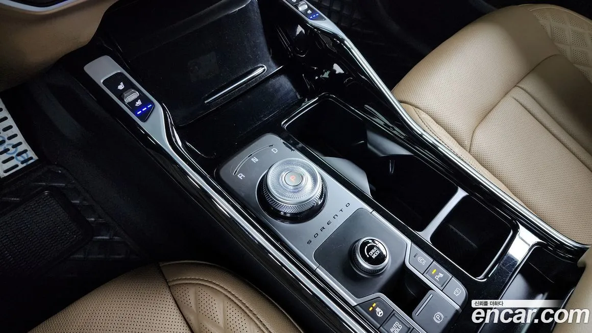 Kia Sorento — фото 9