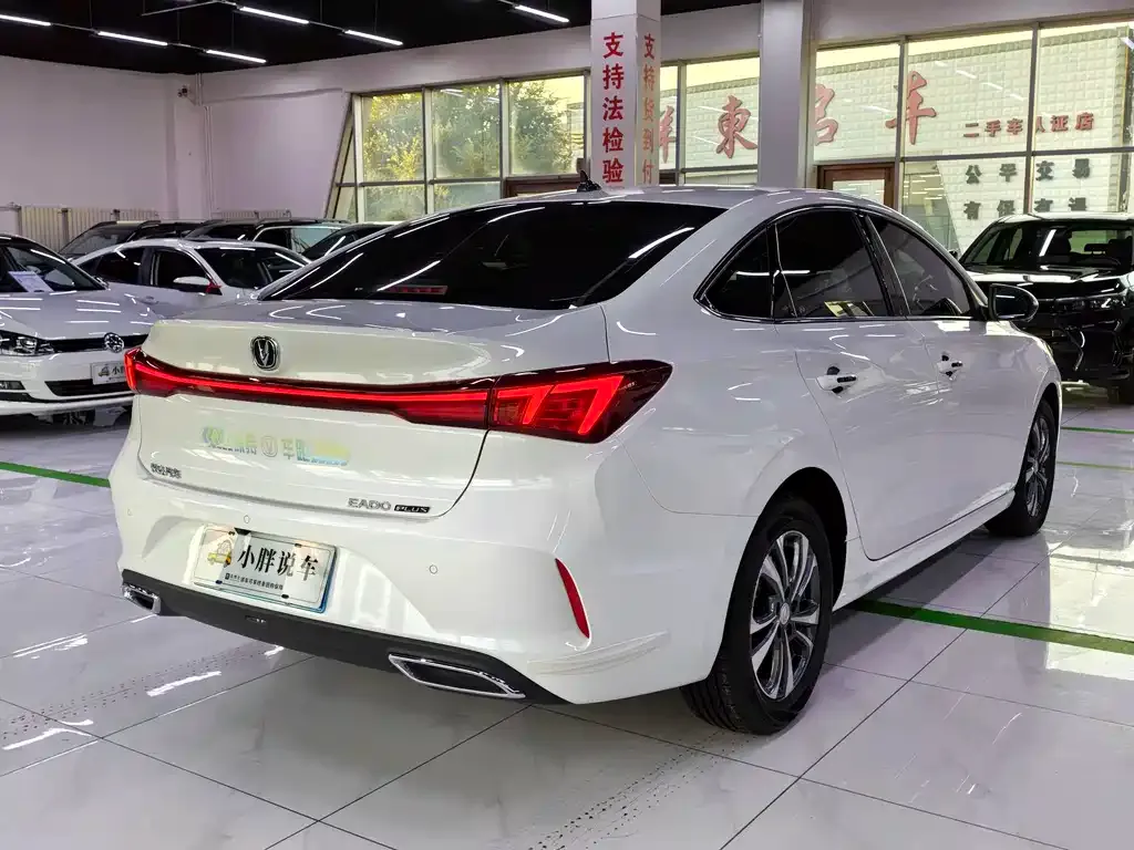 Changan Eado — фото 4