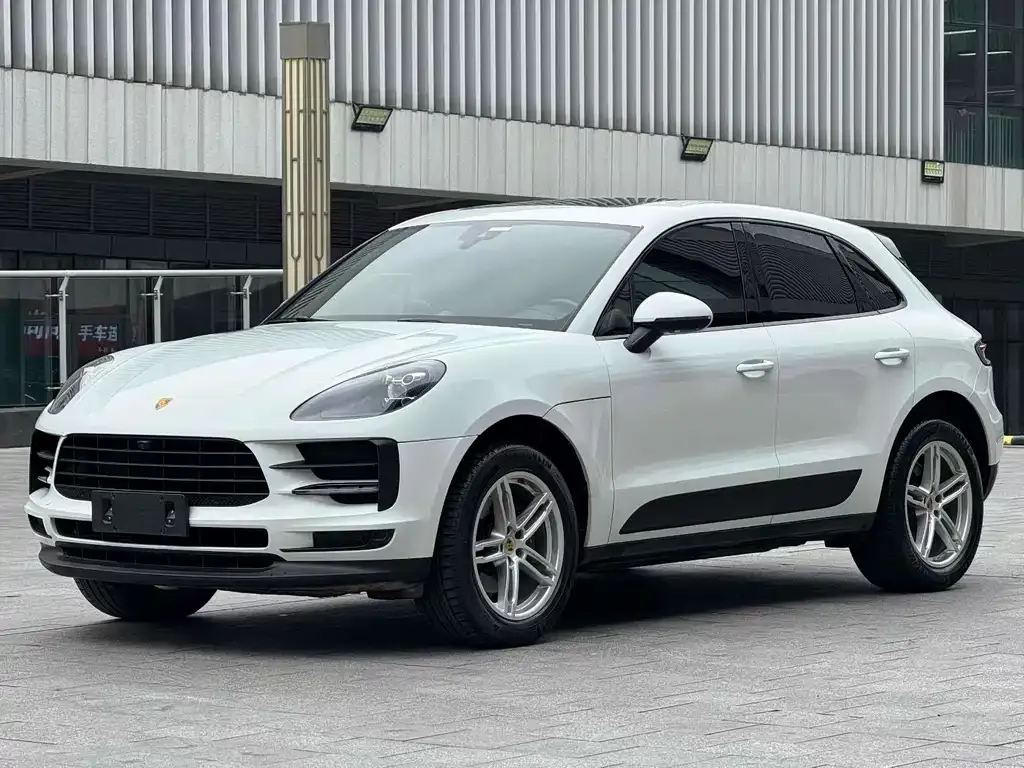 Porsche Macan — фото 1