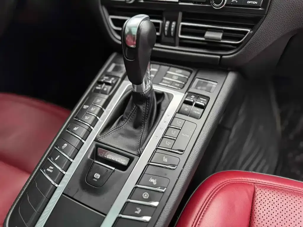 Porsche Macan — фото 6
