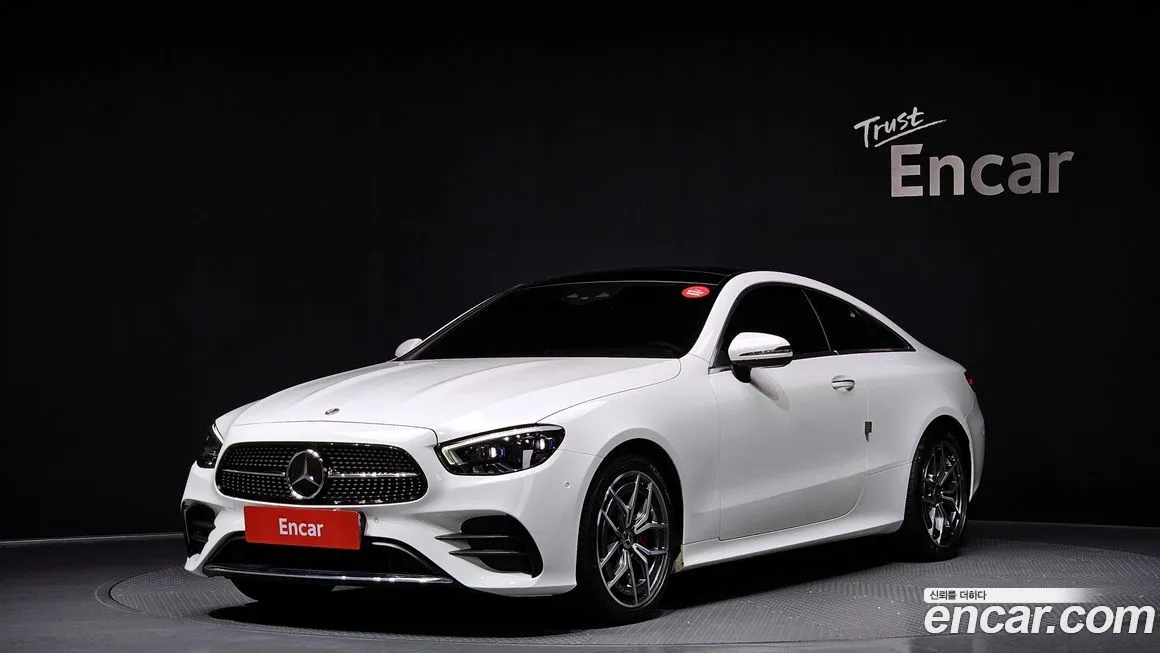 Mercedes-Benz E-Class — фото 1