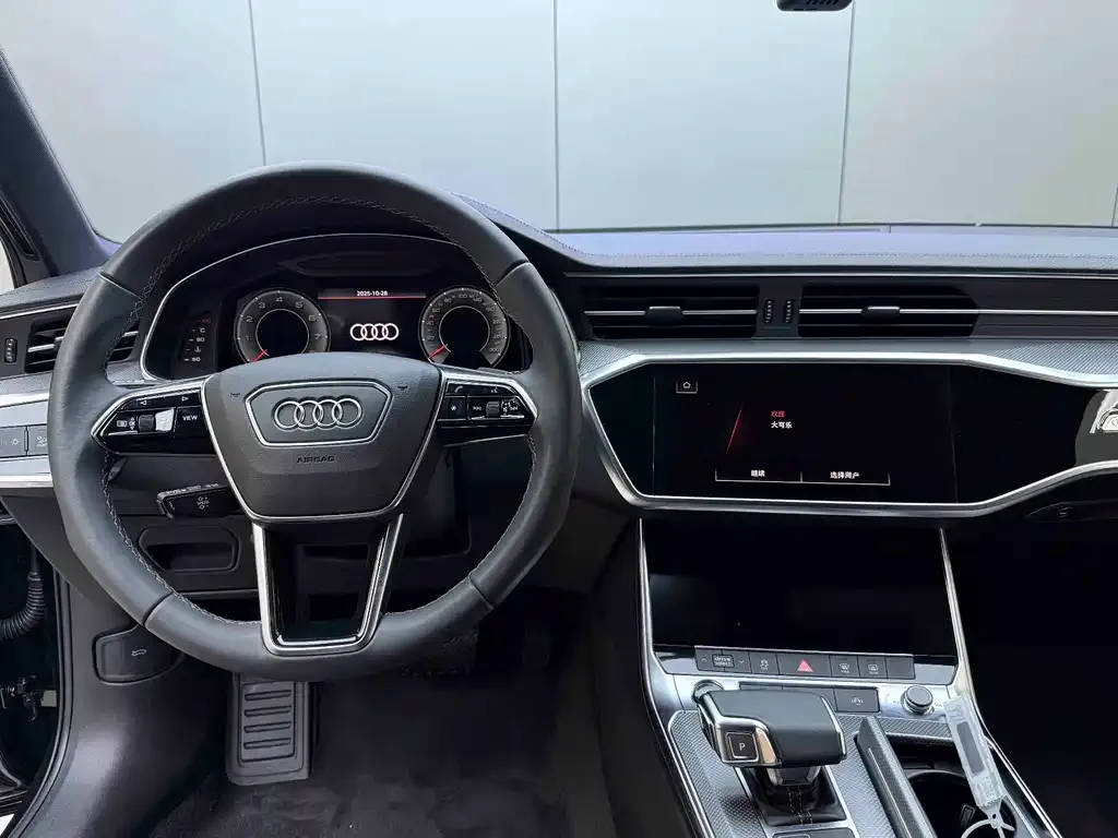 Audi A6L — фото 9