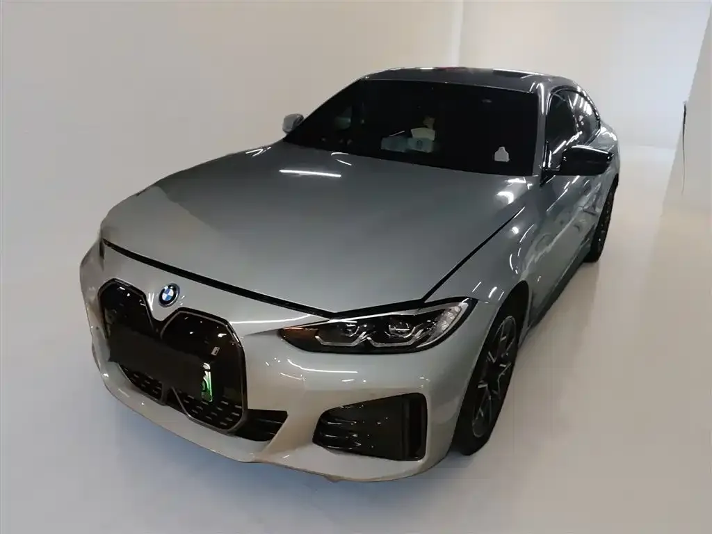 BMW i4 — фото 2