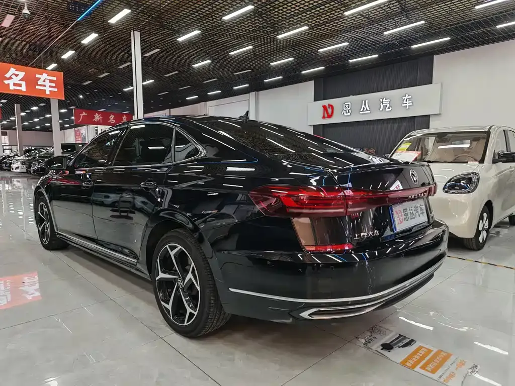 Volkswagen Passat — фото 7
