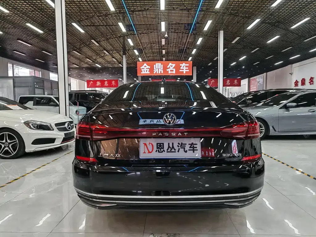 Volkswagen Passat — фото 8