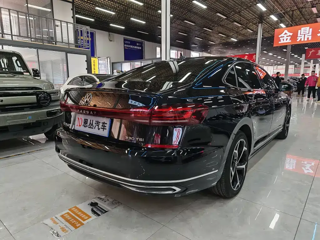 Volkswagen Passat — фото 9