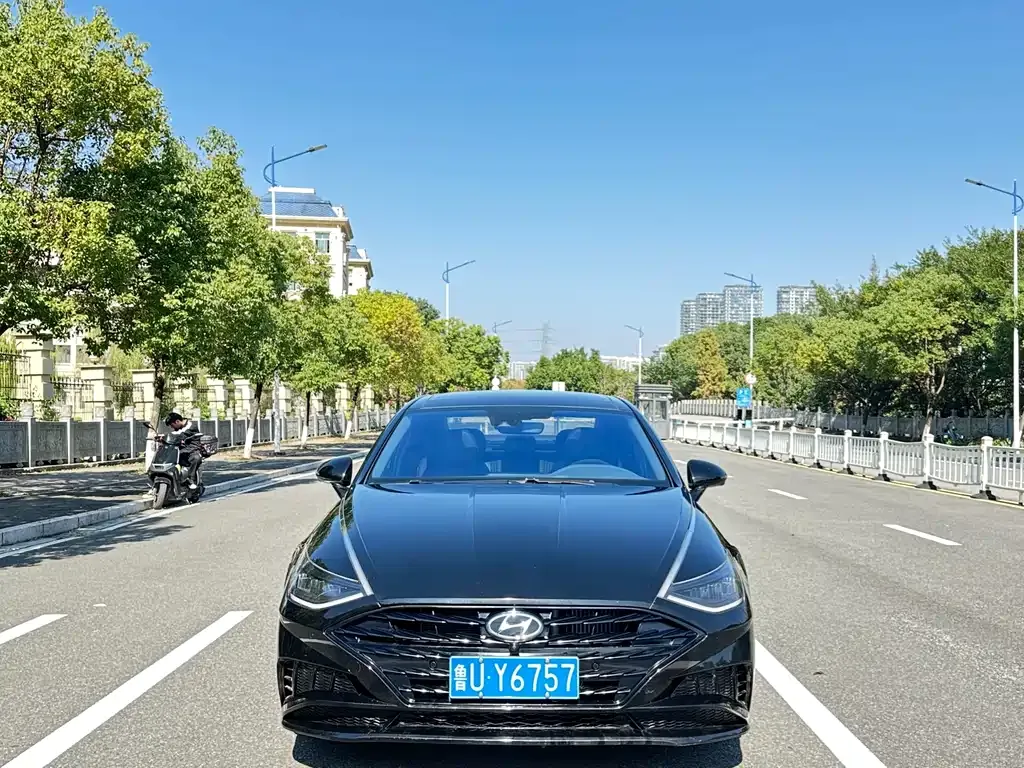 Hyundai Sonata — фото 2