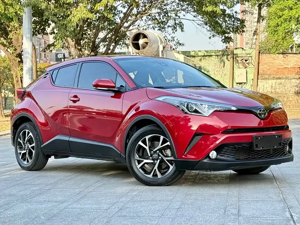 Toyota C-HR — фото 3