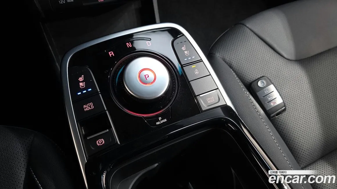 Kia Niro — фото 9