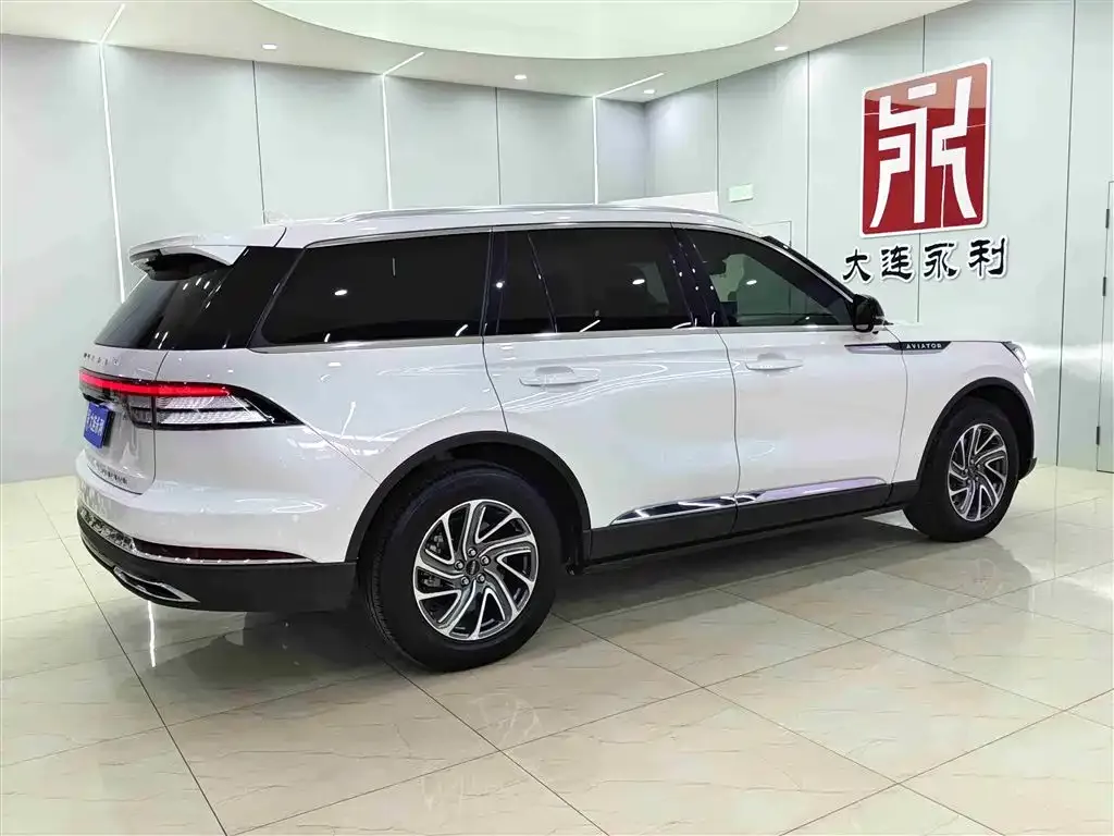 Lincoln Aviator — фото 4