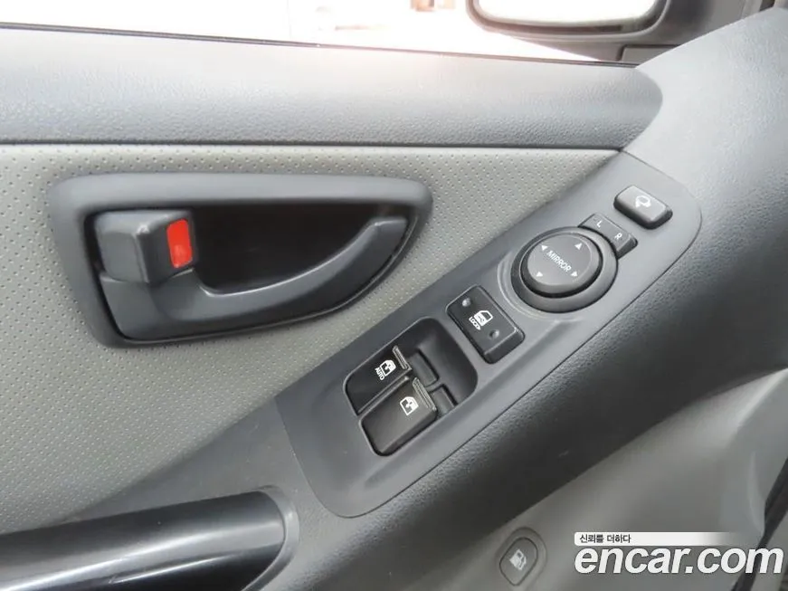 Hyundai Starex — фото 10