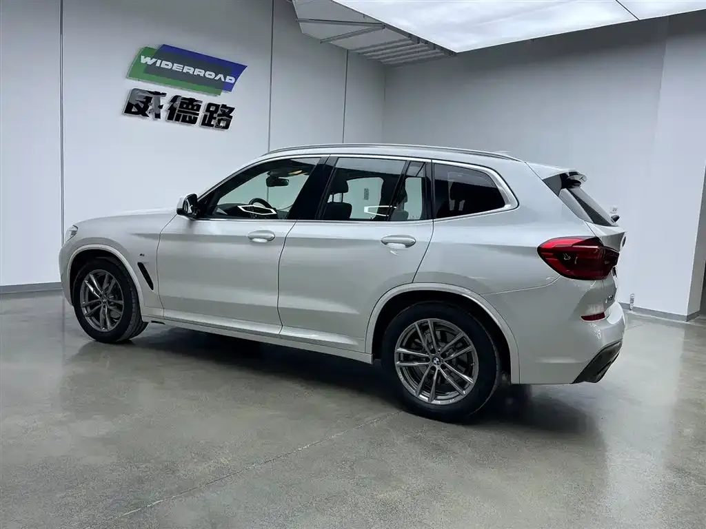 BMW X3 — фото 7