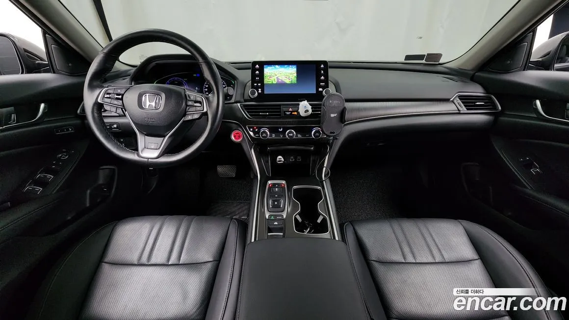 Honda Accord — фото 7