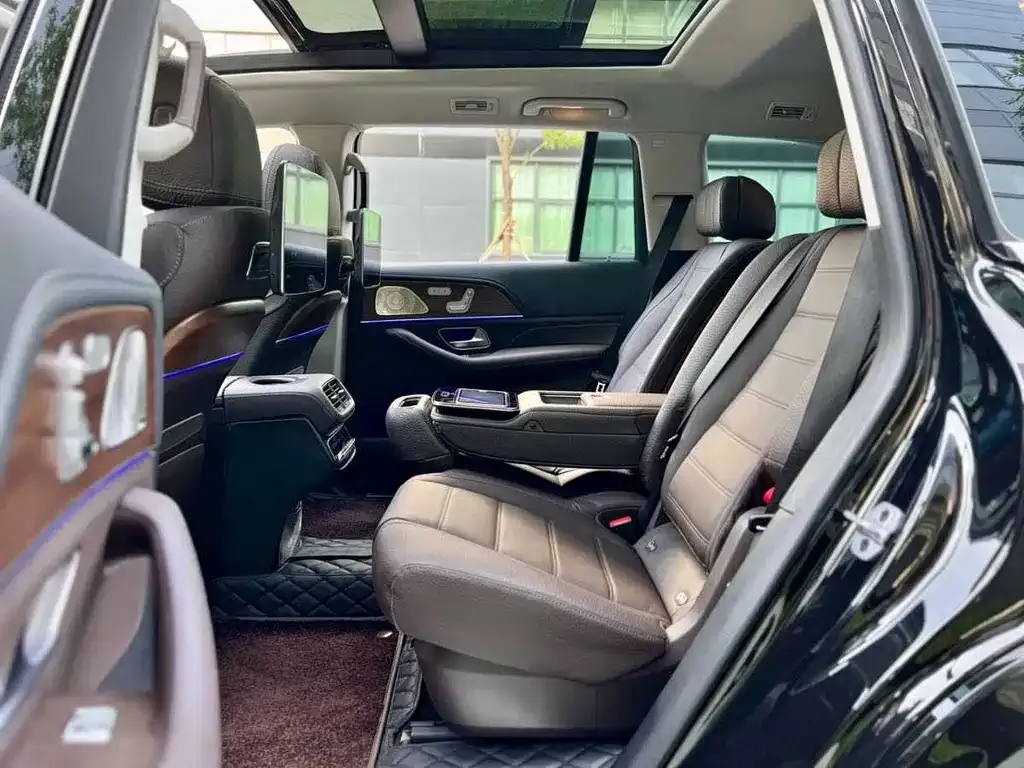 Mercedes-Benz GLS — фото 10