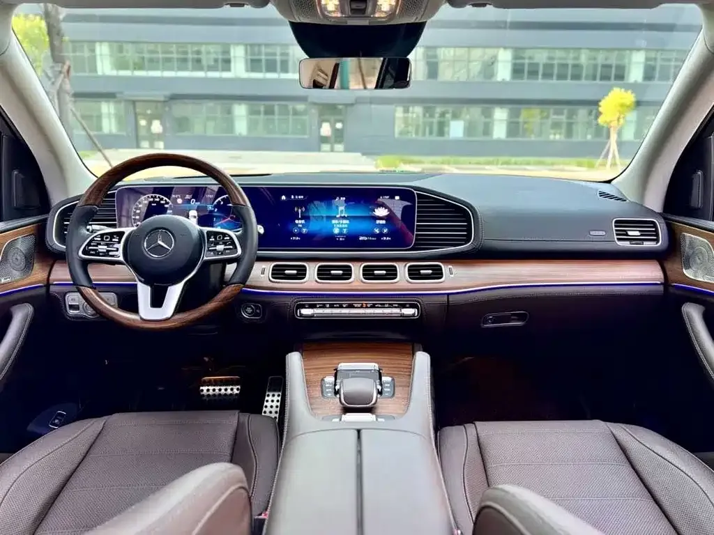 Mercedes-Benz GLS — фото 5
