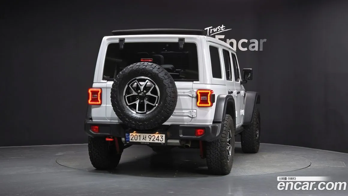 Jeep Wrangler — фото 4