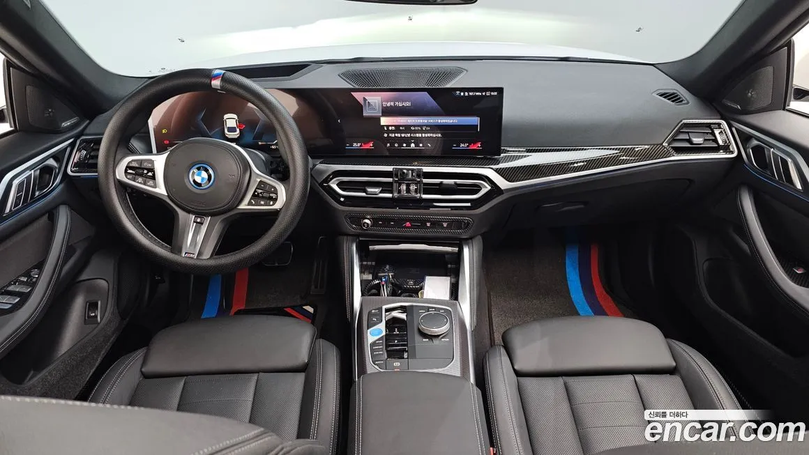 BMW i4 — фото 7