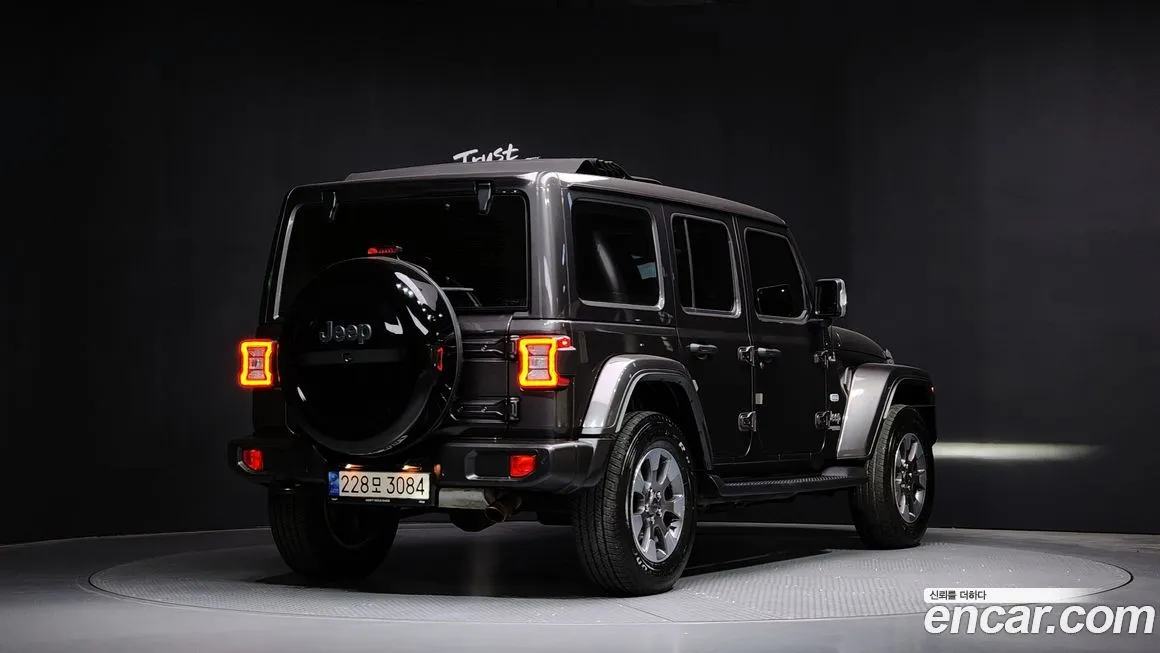 Jeep Wrangler — фото 2