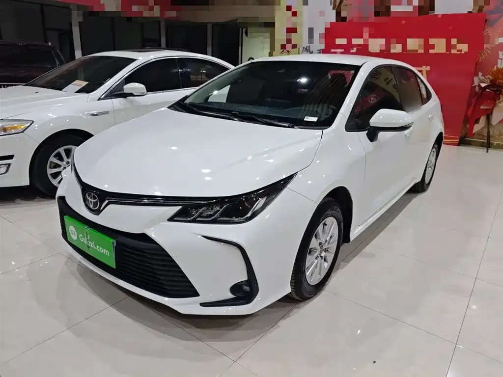 Toyota Corolla — фото 2