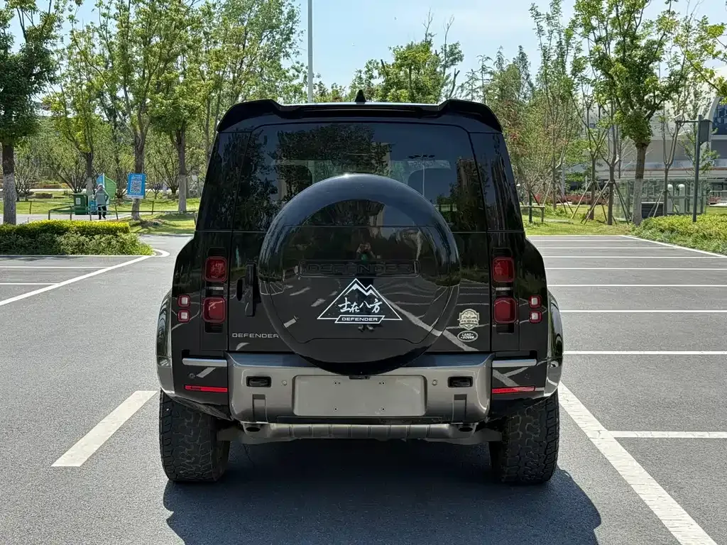 Land Rover Defender — фото 4