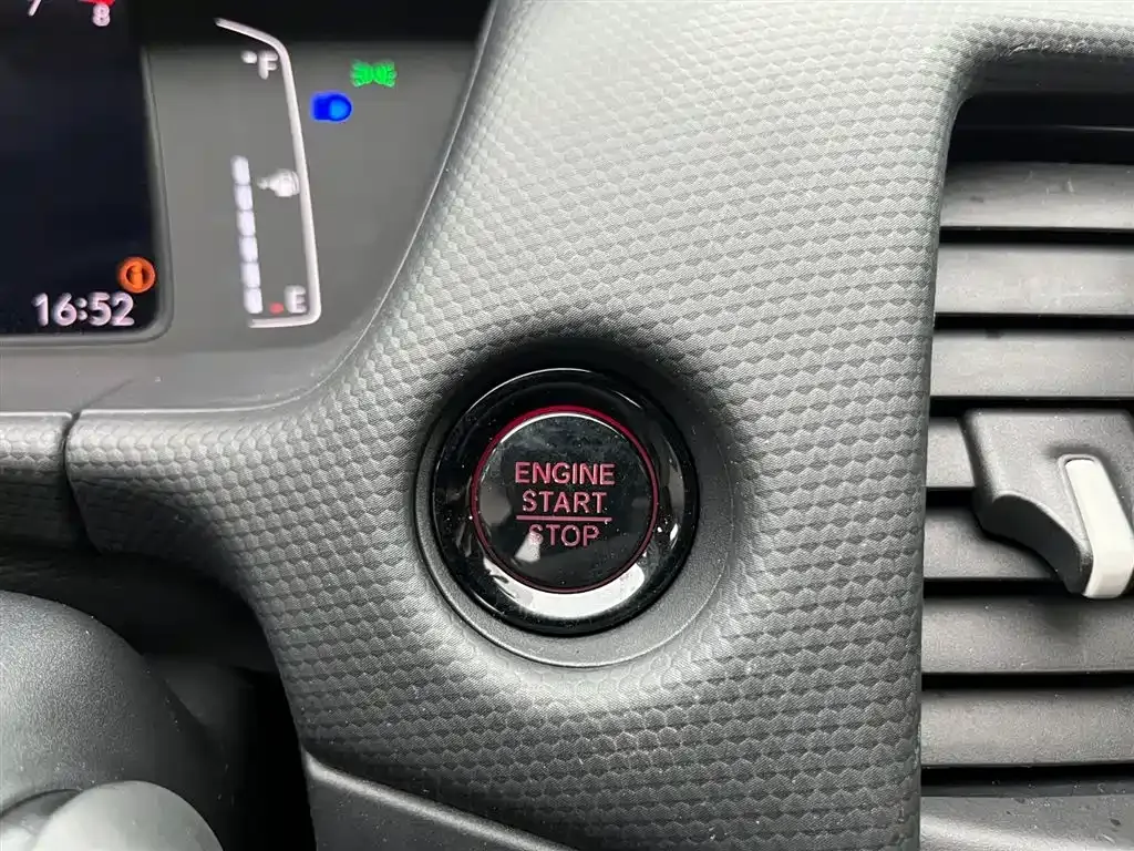 Honda Fit — фото 5