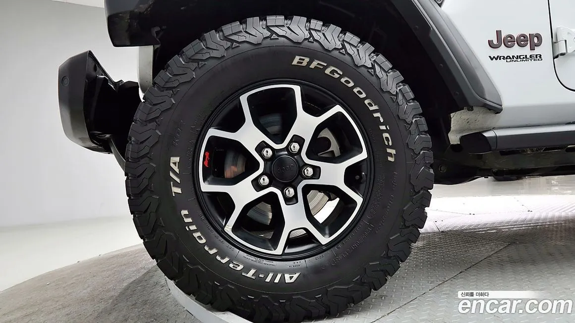 Jeep Wrangler — фото 5