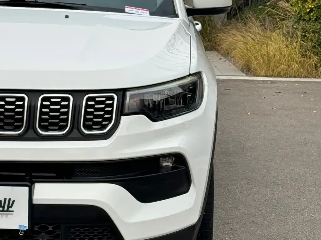 Jeep Compass — фото 3