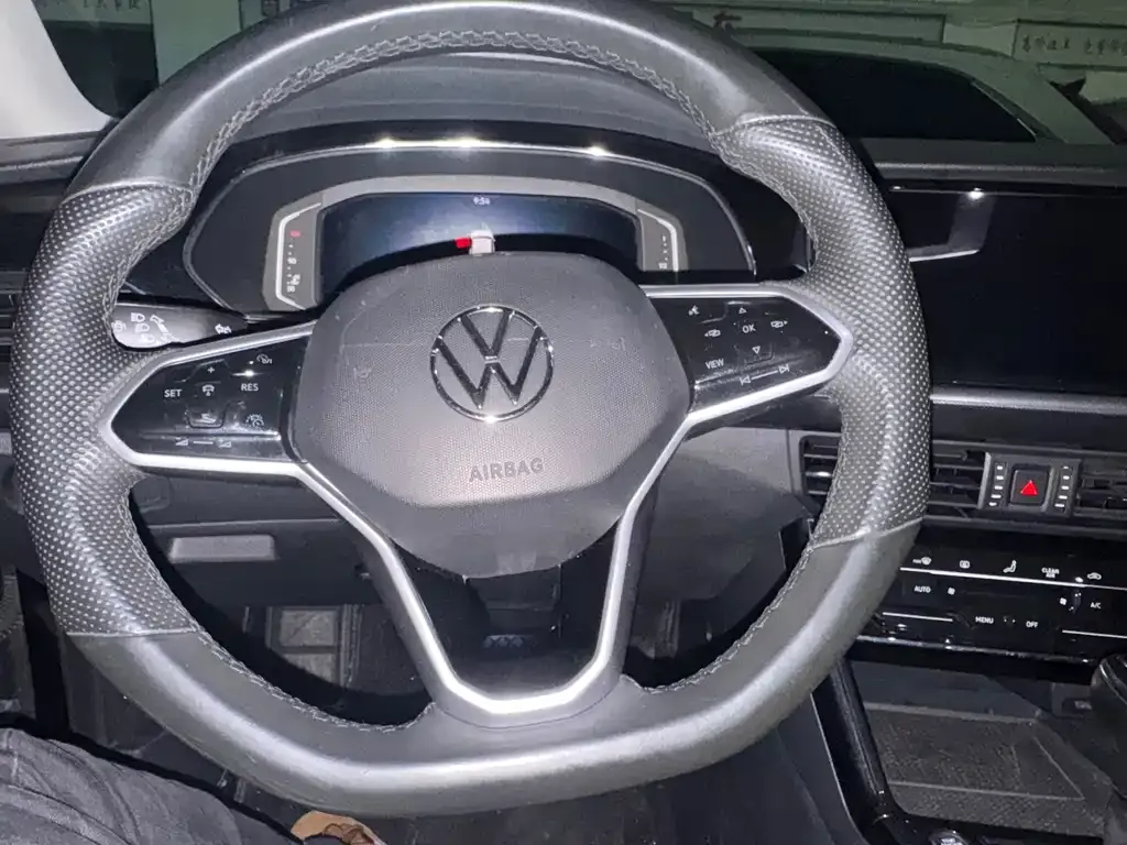 Volkswagen Passat — фото 6