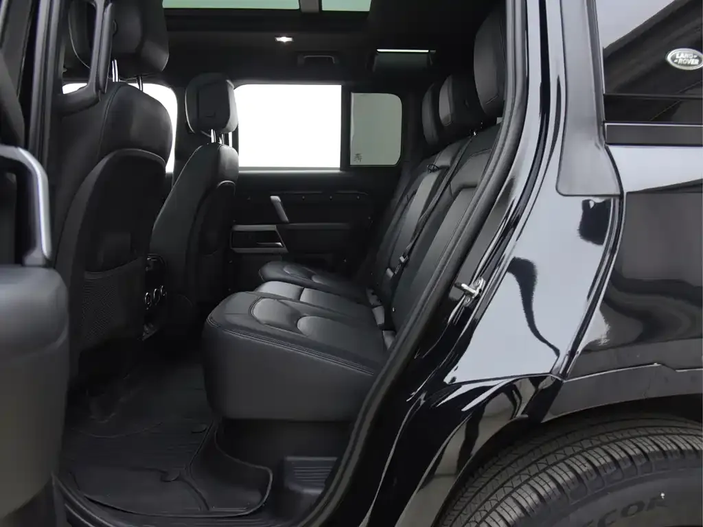Land Rover Defender — фото 4