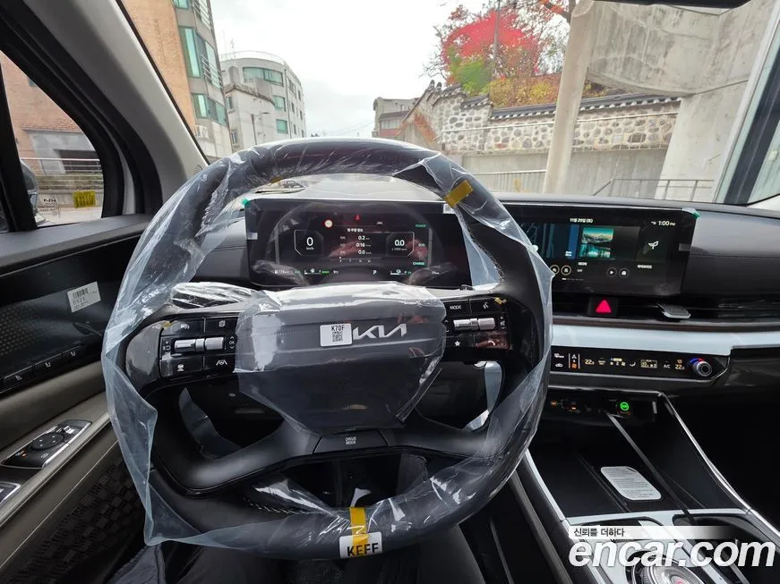 Kia Carnival — фото 10