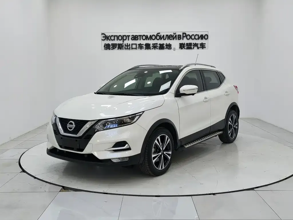 Nissan Qashqai — фото 1