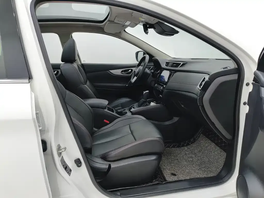 Nissan Qashqai — фото 10