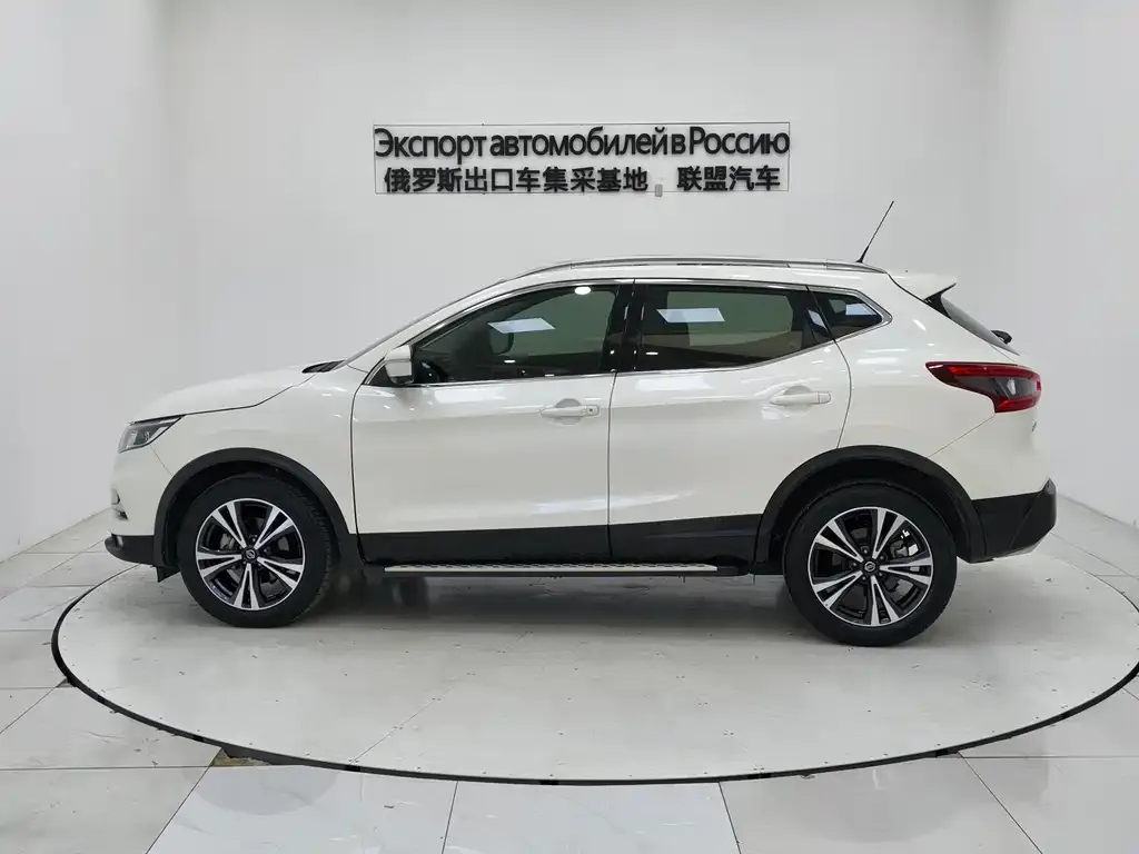 Nissan Qashqai — фото 6