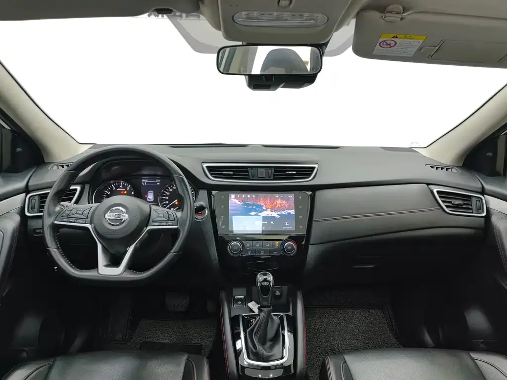 Nissan Qashqai — фото 9