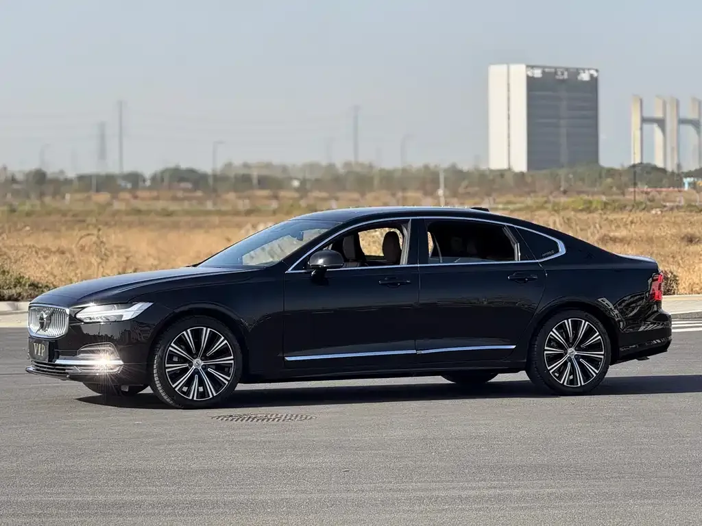 Volvo S90 — фото 10