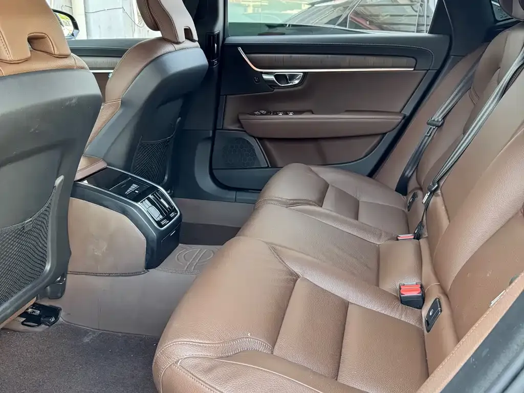 Volvo S90 — фото 6