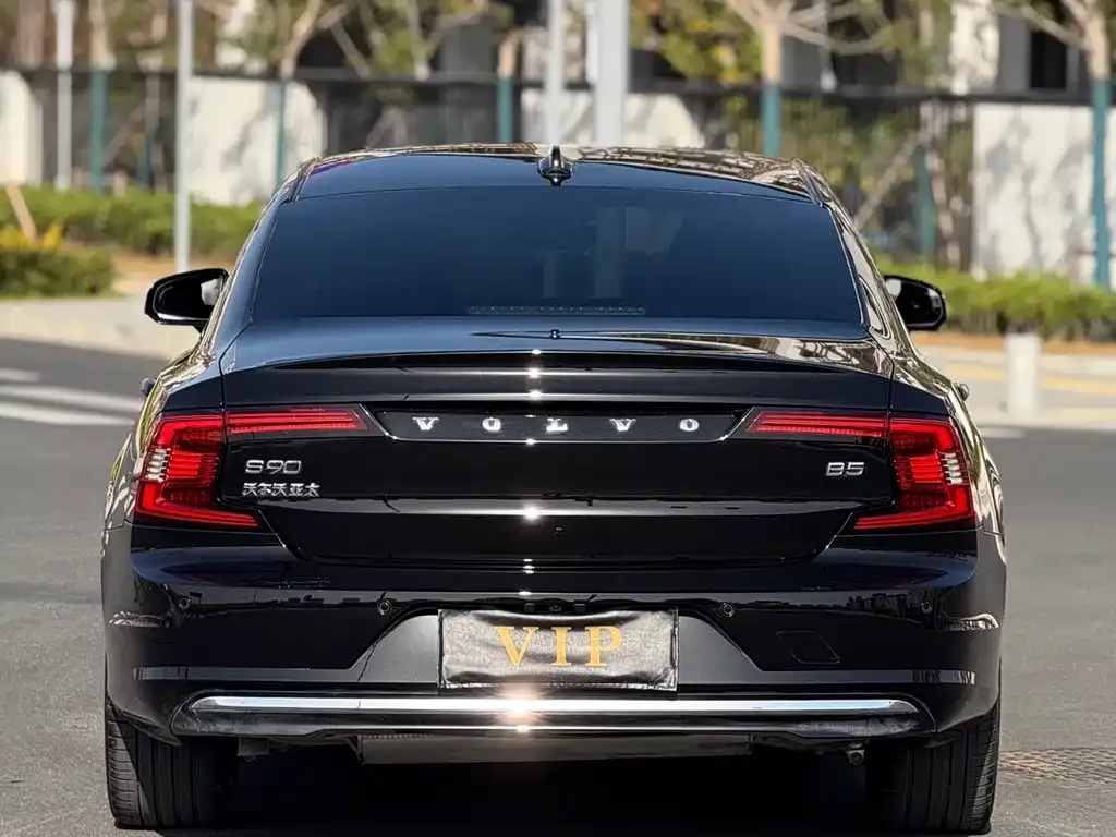 Volvo S90 — фото 9
