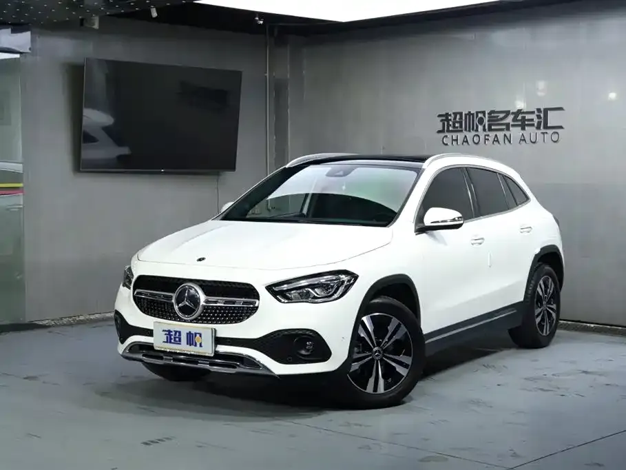Mercedes-Benz GLA — фото 1