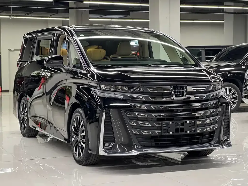 Toyota Vellfire — фото 3