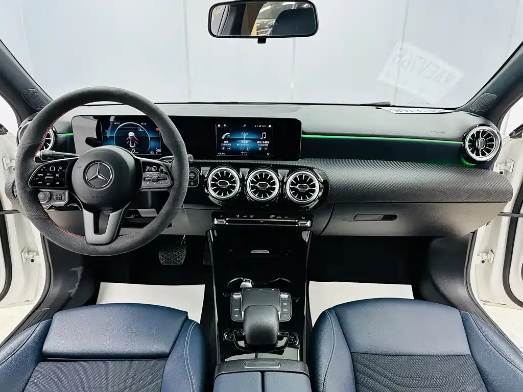 Mercedes-Benz A-Class — фото 7