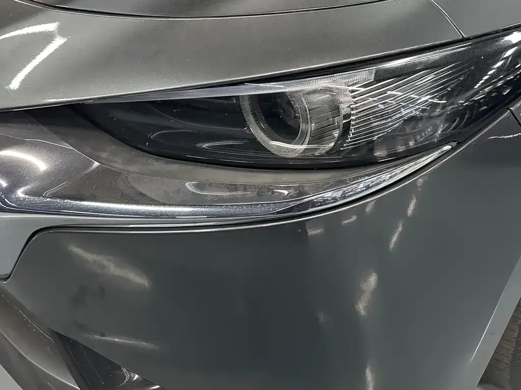 Mazda 3 Axela — фото 10